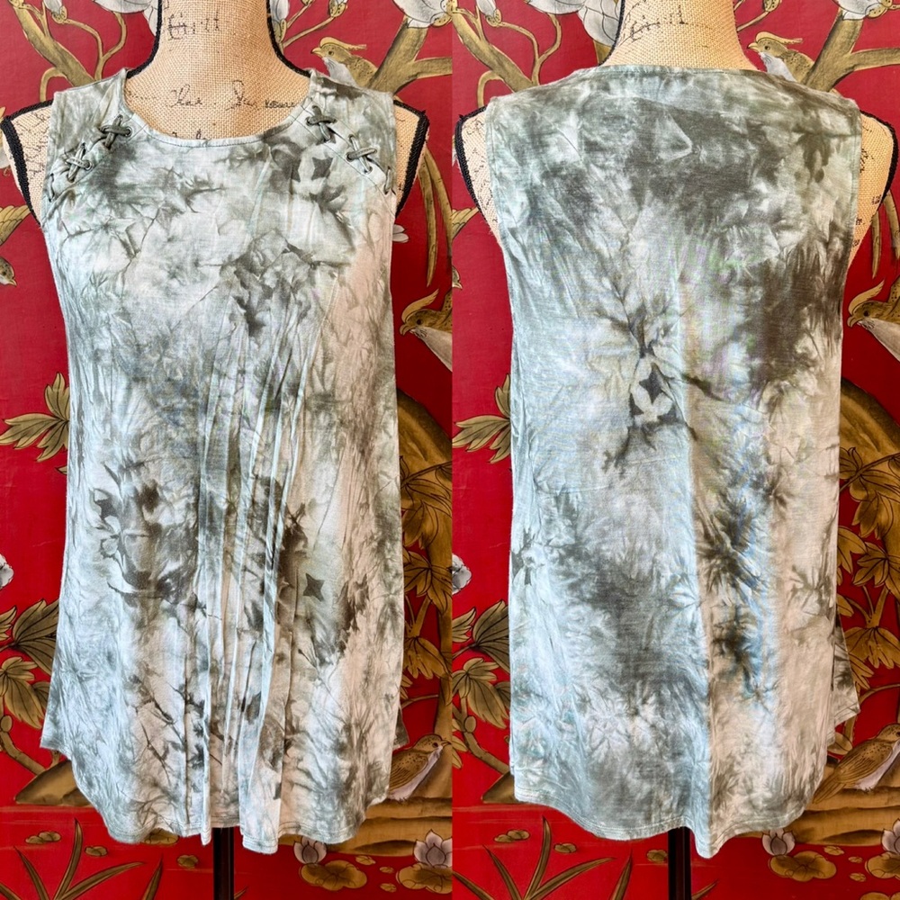Women’s “OneTheLand” Toe-dyed Tank Top | #J7 - Picture 2 of 11